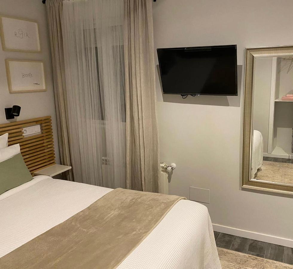 Puertas De Lodge *
